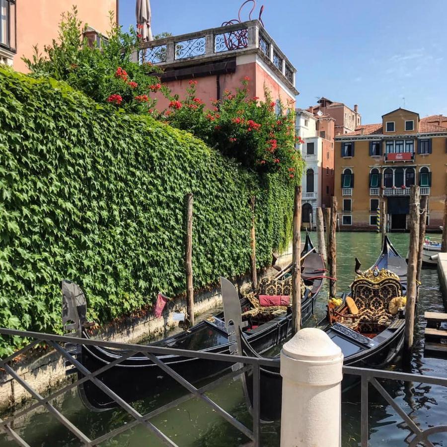 2960 Ca Frari Apartament *
